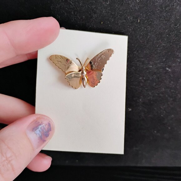 Mini Butterfly brooch - Picture 1 of 4